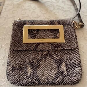 MICHAEL KORS CROSSBODY-TAUPE & BLACK SNAKESKIN LOOk W/ GOLD HARDWARE